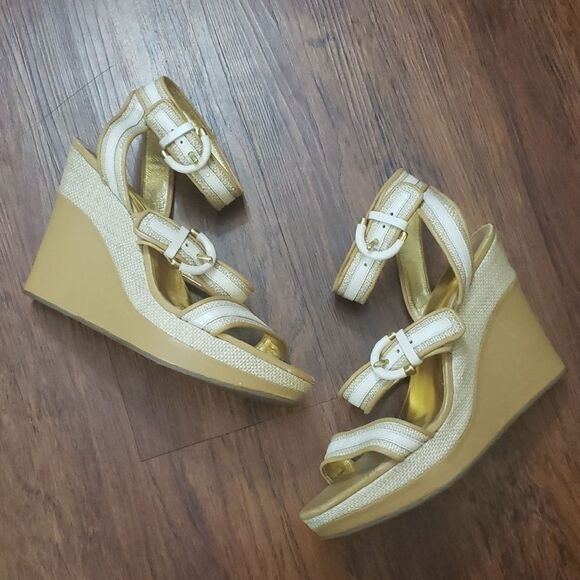 Coach Tan Cream Chic Leather Strappy Chic Feminine Summer Wedge Sandals Size 10 - Picture 1 of 10